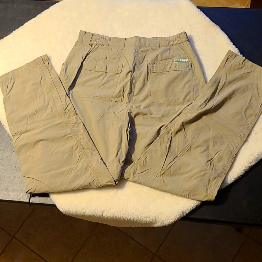 Buzz Off Women's Insect Repellant Pants w/ zip off legs Size M Color Cream